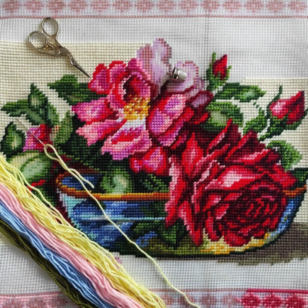 Tapestry Pillow Cover DIY kit "Roses" Needlepoint kit Printed canvas