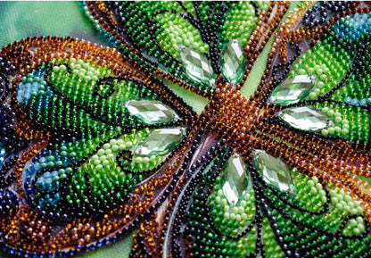 Bead Embroidery Kit Good luck clover DIY Abris Art