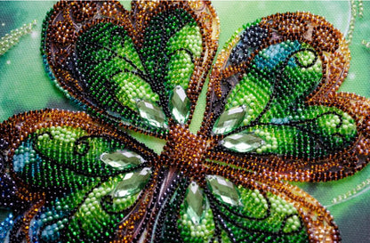 Bead Embroidery Kit Good luck clover DIY Abris Art