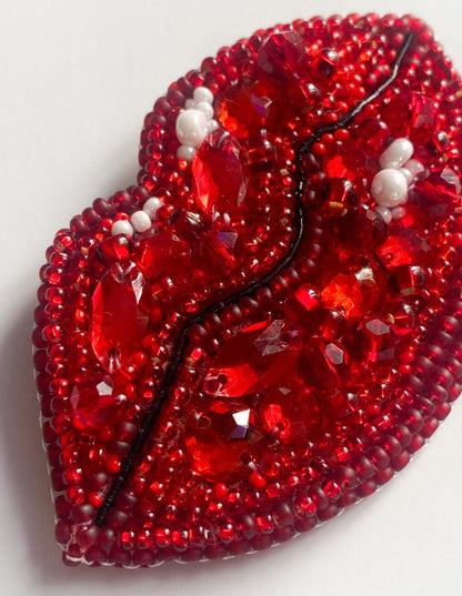 Brooch Bead Embroidery Kit Lips DIY Jewelry Making Beading kit Pin