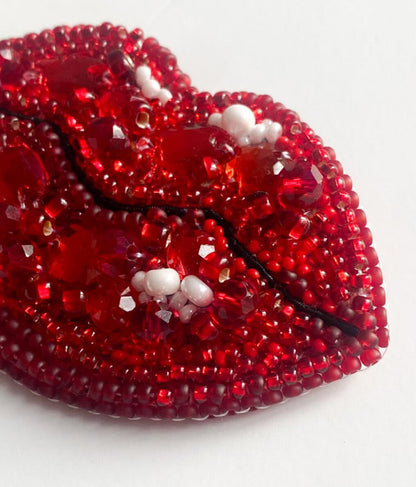 Brooch Bead Embroidery Kit Lips DIY Jewelry Making Beading kit Pin