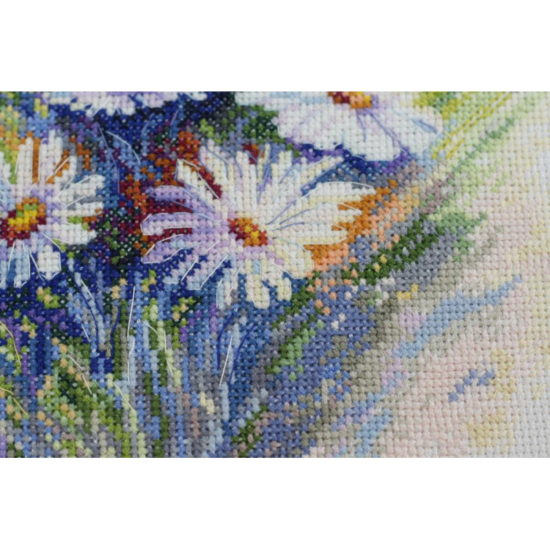 Counted Cross stitch kit Watercolor daisies DIY Unprinted canvas - DIY-craftkits