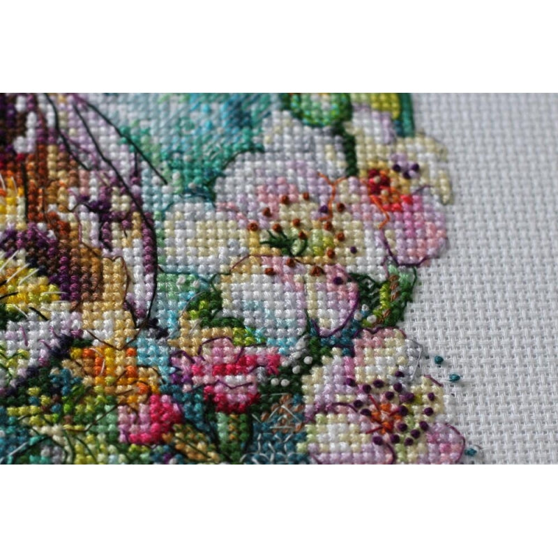 Counted Cross stitch kit Bee DIY Unprinted canvas - DIY-craftkits